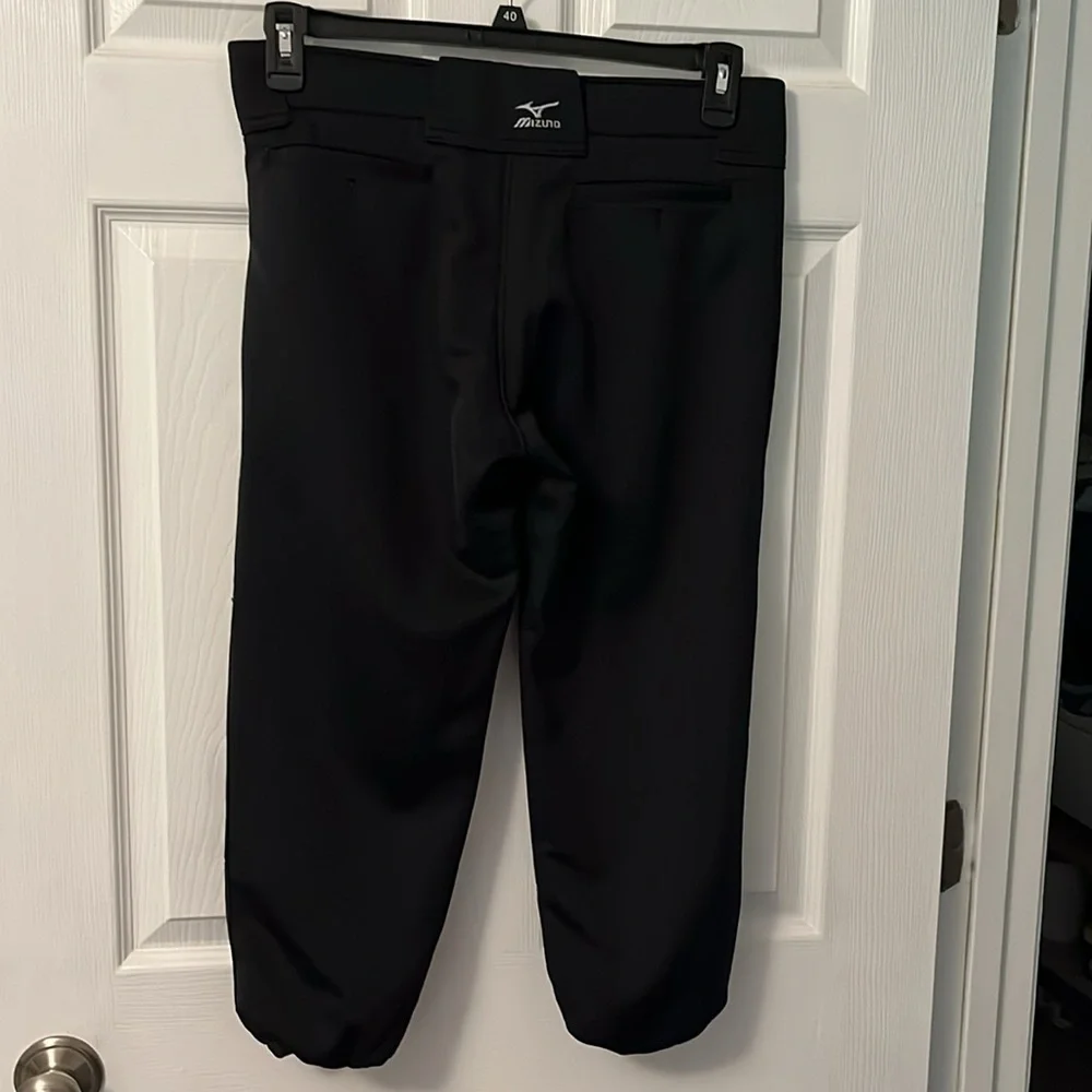 Mizuno Med Women’s Softball Pants! - Picture 2 of 3